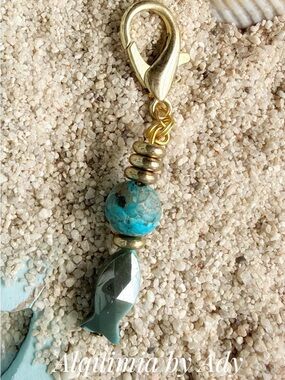 Alquimia Gold and Turquoise Bead Fish Charm